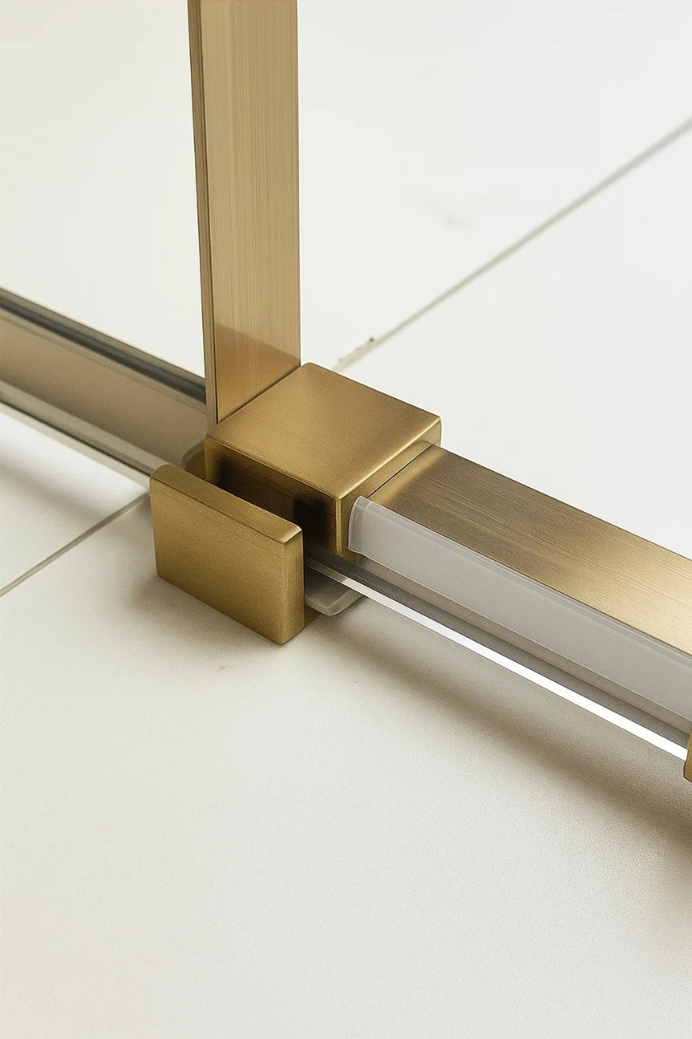 Timo Душевая дверь TDSS-150/17C-8L, раздвиж 1500*2000, проф мат золото, стекло проз 8 мм