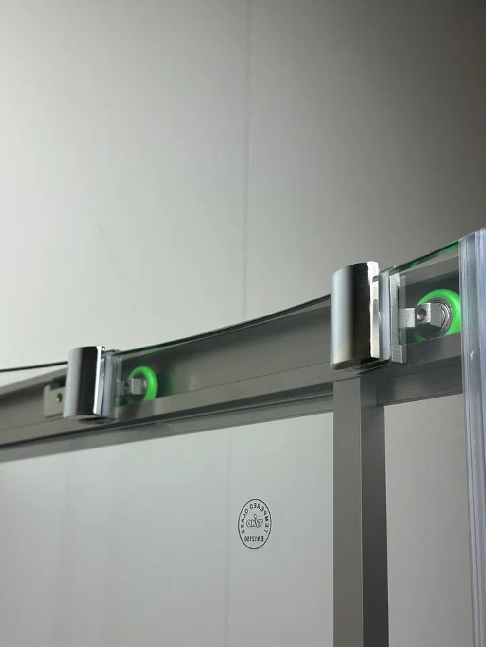 Timo Душевой угол TPSS-90/13C-8, раздвиж 900*900*2000, проф никель, стекло проз 8 мм